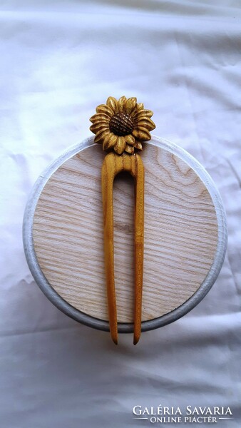 Carved from wood, natural mulberry, sunflower pattern hairpin, hair ornament