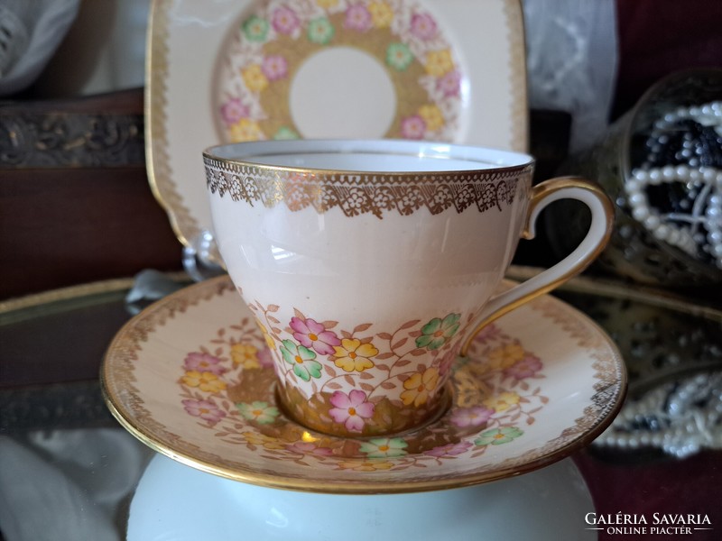 English bell porcelain tea cup with cake plate