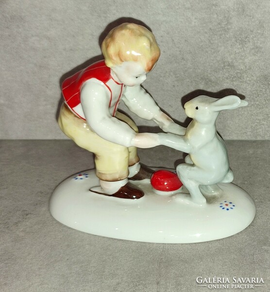 Porcelain Easter bunny with porcelain figure (German)