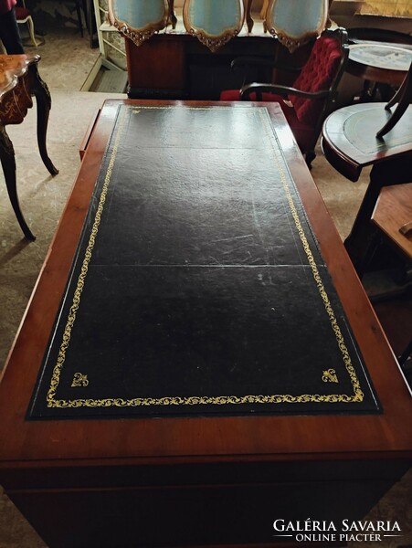 English desk with brown leather top