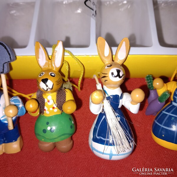 Wooden Easter bunnies