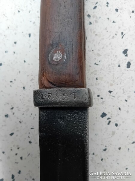 Monarchy bayonet, early model.