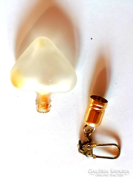 Refillable, old, perfume bottle, can be hung on a key ring 634.