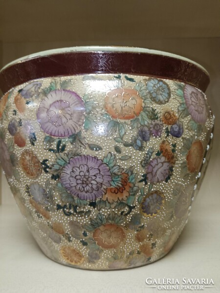 Large hand-painted porcelain inlaid Chinese bowl