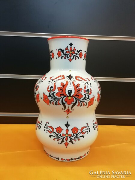 Zsolnay porcelán váza