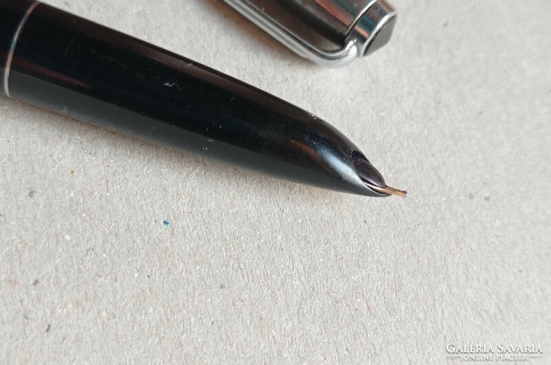 Retro fountain pen..