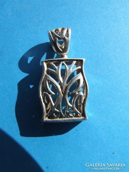 Silver pendant (210207)