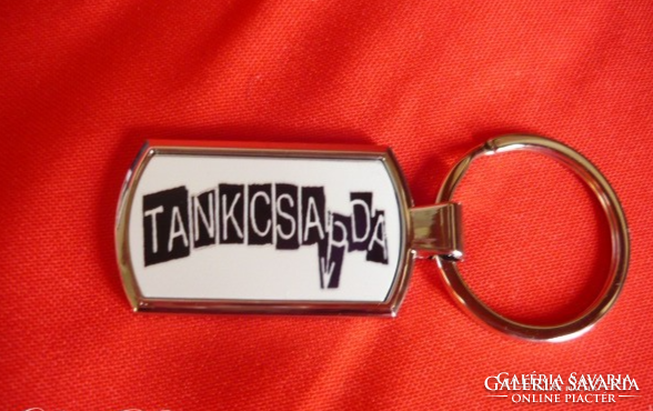 Tank trap metal key ring