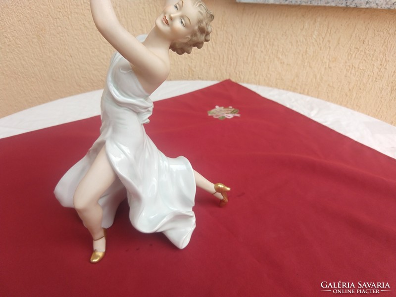 Large size Wallendorf dancer woman, 32 cm tall, flawless, now without a minimum price,