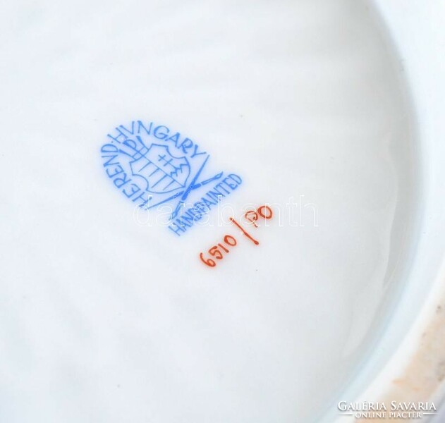 Herendi porcelán: Poisson Ko-i halas leveses tál, 5 literes porcelán leveses kupola alakú tetővel