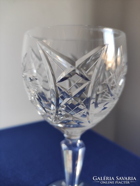 6 Crystal champagne / wine glasses with swirling lips
