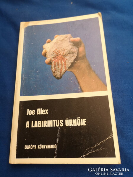 Joe Alex - A labirintus úrnője