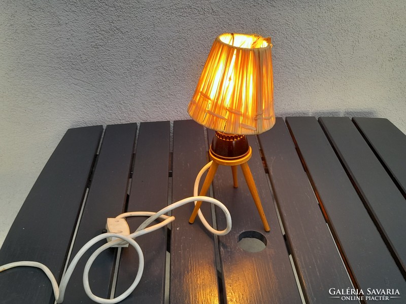 Full retro table lamp