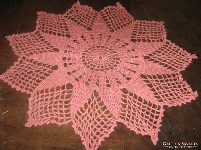 Charming mauve hand-crocheted star-shaped lace tablecloth
