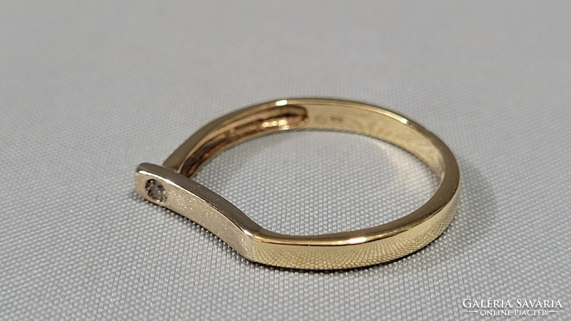 14 K arany női gyűrű 1,99 g