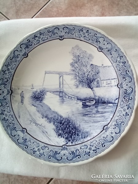 Delft porcelain plate on the wall
