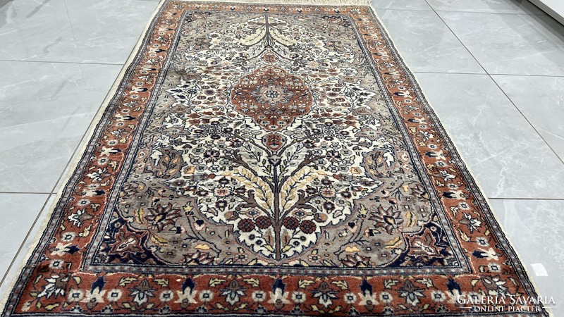 3535 Wonderful Iranian Isfahani Handmade Woolen Persian Carpet 93x158cm Free Courier