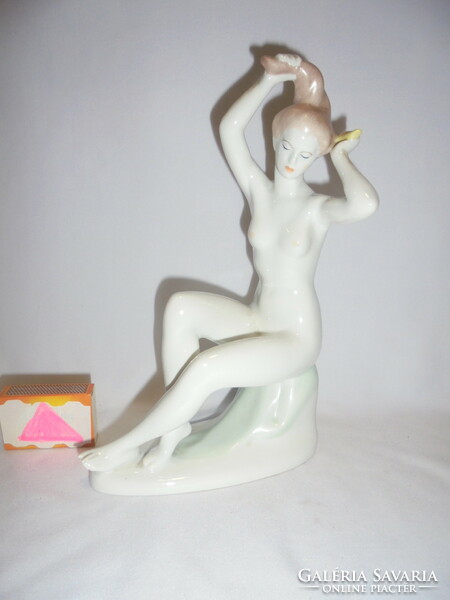 Aquincum porcelain female figure combing her hair, nipp - 22 cm