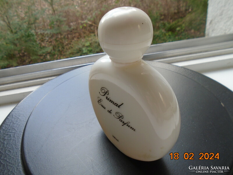 Primal eau de parfum lapos kerek tejüveg parfűmös üveg