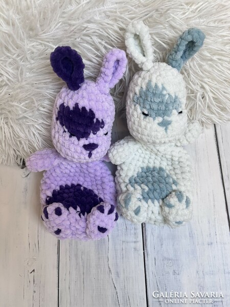 Crocheted, plush bunny dozing cloth/cloth/bunny