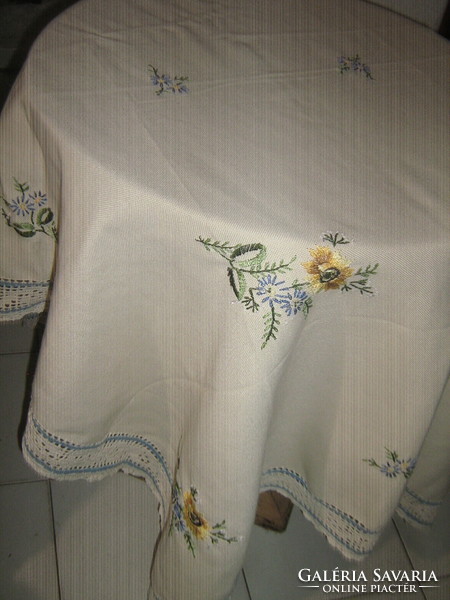 Beautiful vintage floral embroidered crochet edge woven tablecloth