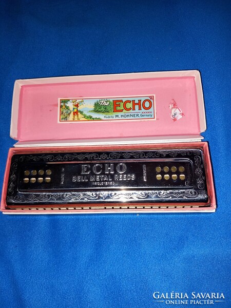 Older hohner echo c/g harmonica in mint condition