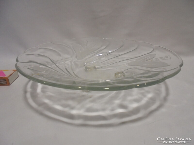 Régi üveg asztalközép, kínálótál három lábacskán gyöngyvirág mintával