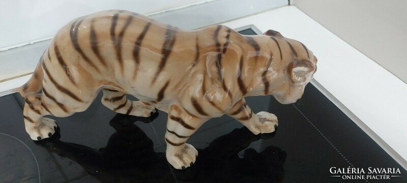 German porcelain tiger