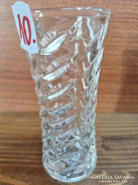 Replacement crystal stemmed glasses or vases. HUF 1,500/piece.