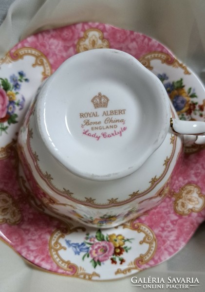 Rarity!!! Charming tea royal albert lady carlyle