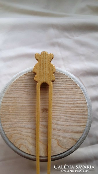 Hairpin with a rhinoceros beetle pattern, hair ornament carved from ash wood