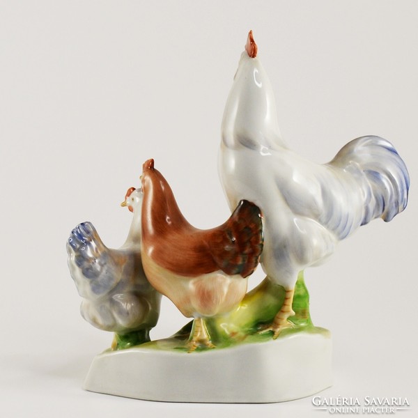 Zsolnay rooster with hens