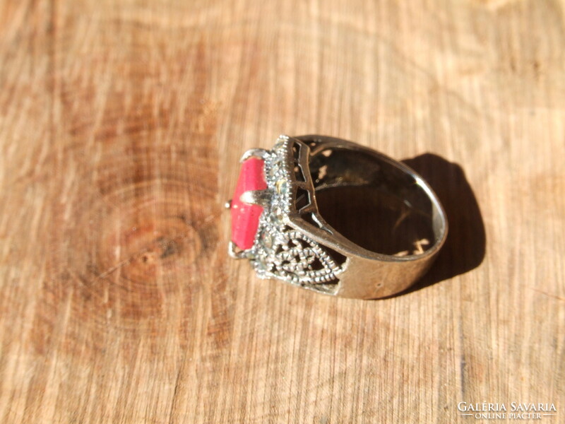 Silver ring with coral (210214)
