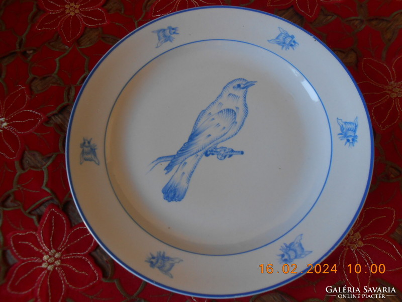 Plate designed by Sincó Zsolnay. Rare!