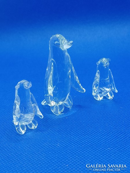 Glass mini penguins