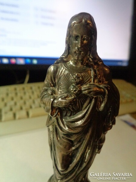 Ezüstözött  , Jézus  szobor  , kissé kopott  , 16 cm