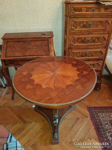 Empire table