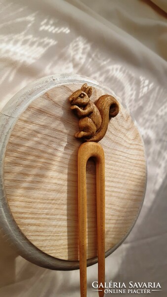 Squirrel pattern hairpin, hair ornament carved from maple wood