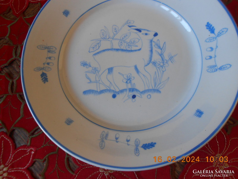 A venison plate designed by Sincó Zsolnay. Rare!