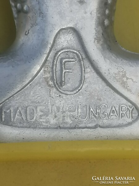Szép aluminium kés Ferunion Made in Hungary