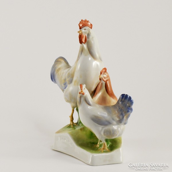 Zsolnay rooster with hens