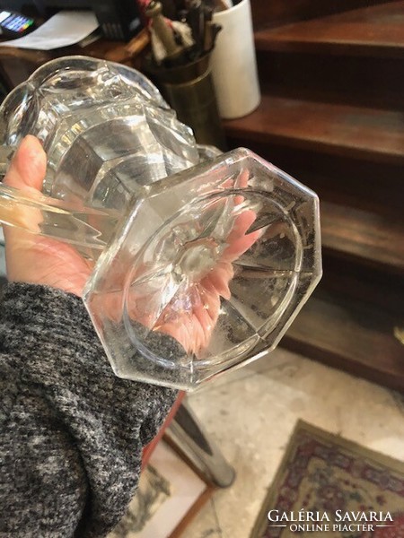 Art deco serleg váza öntött üveg, 20 cm-es magasságú.