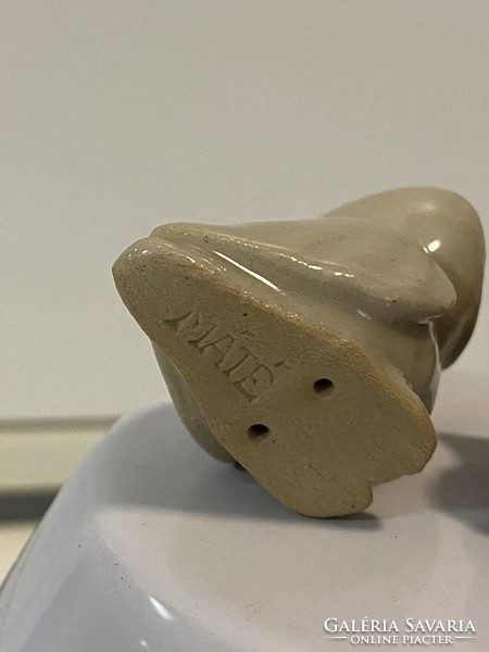 Bagoly-gyűjteményből  2 db régi MÁTÉ jelzett kerámia bagoly figura dísz kis szobor 3 és 4 cm