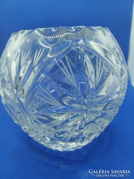 Gömb alakú kristály váza