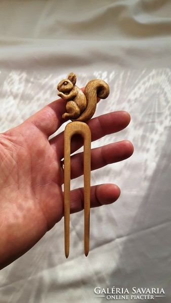 Squirrel pattern hairpin, hair ornament carved from maple wood