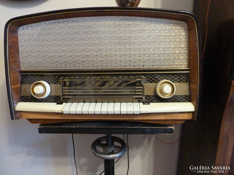 Pacsirta rádió, szép állapotban