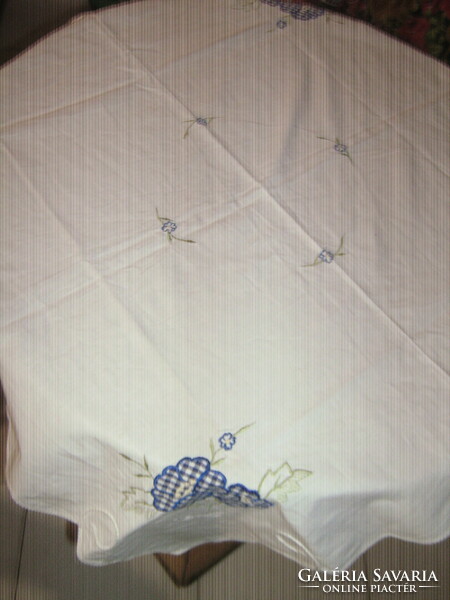 Beautiful blue checkered applique flower pattern tablecloth