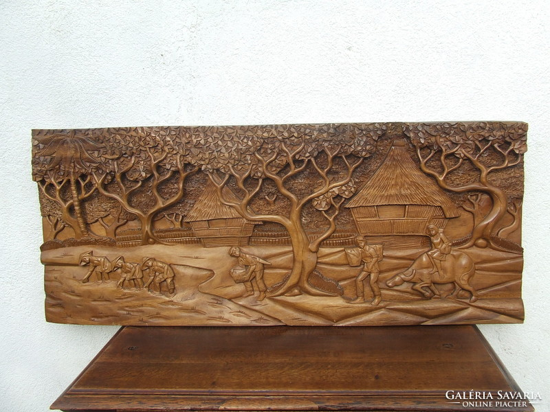 Carved image wood Chinese large