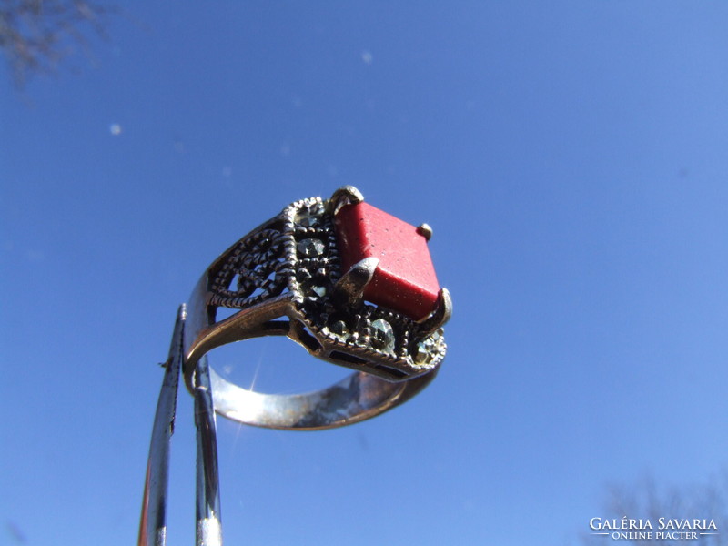 Silver ring with coral (210214)