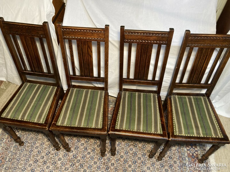 Antique 4 chairs